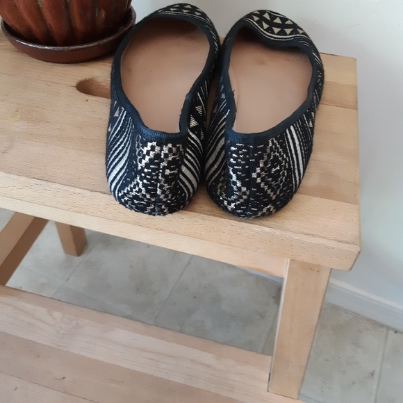 Mix No 6 patterned flats - Picture 2 of 3